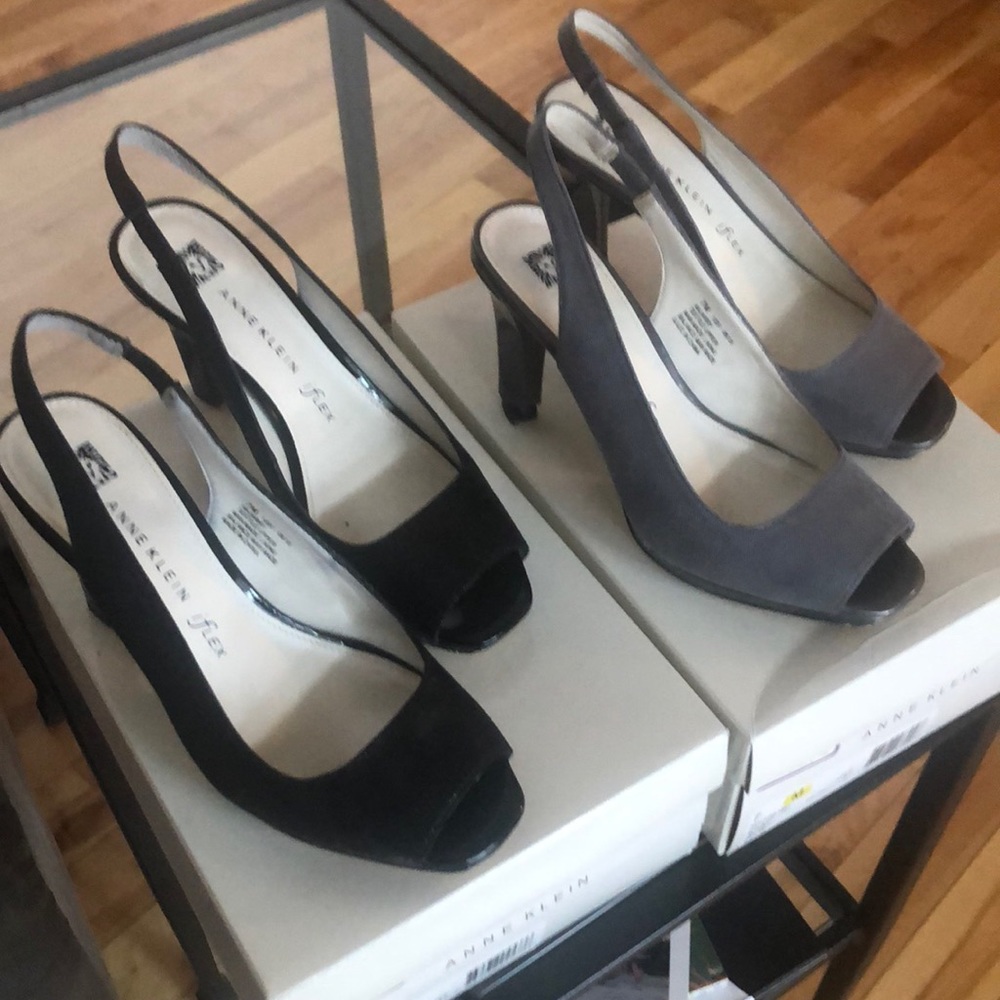 Dress pumps